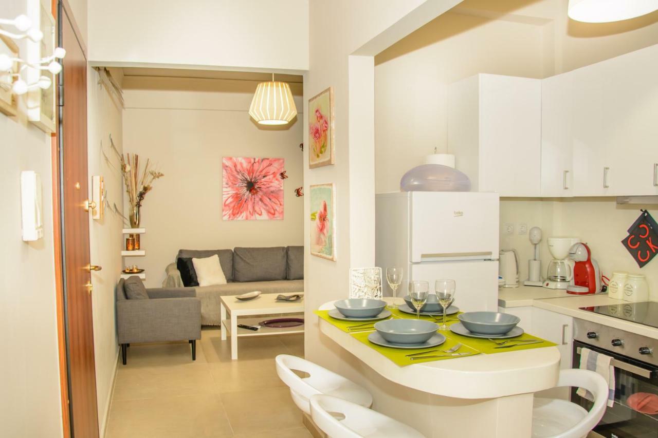 Neighborly Nest - Apartment In The Heart Of 아테네 외부 사진