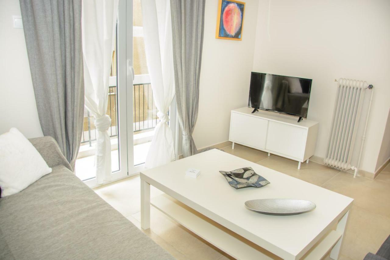 Neighborly Nest - Apartment In The Heart Of 아테네 외부 사진