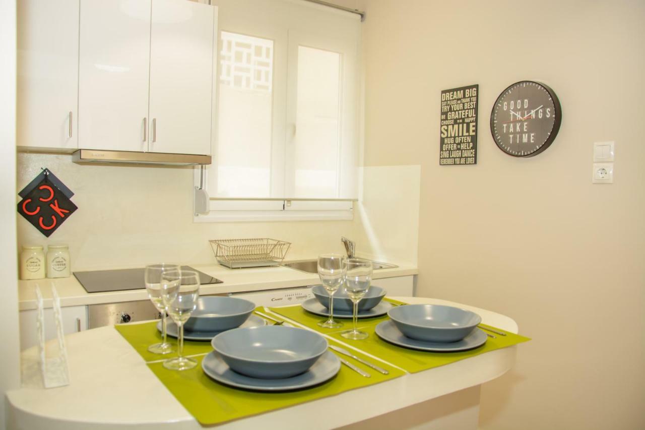 Neighborly Nest - Apartment In The Heart Of 아테네 외부 사진
